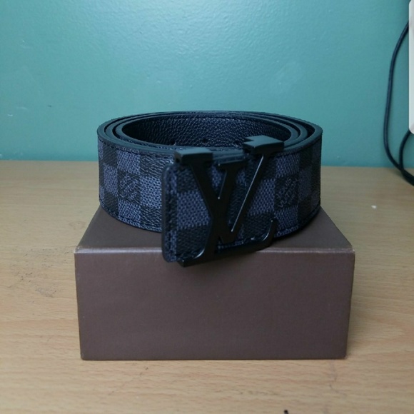 Black Louis Vuitton belt - Picture 3 of 4